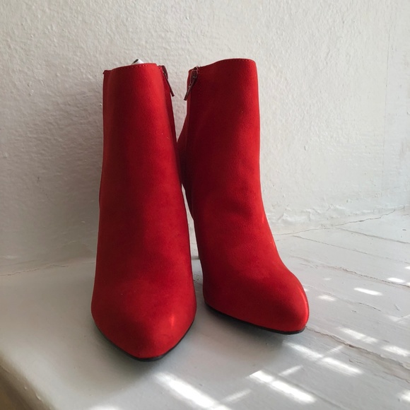 Madden Girl Sally Ankle Boot - Picture 3 of 6